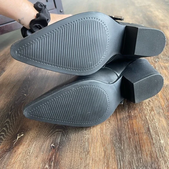 Steve Madden Booties - Picture 5 of 7